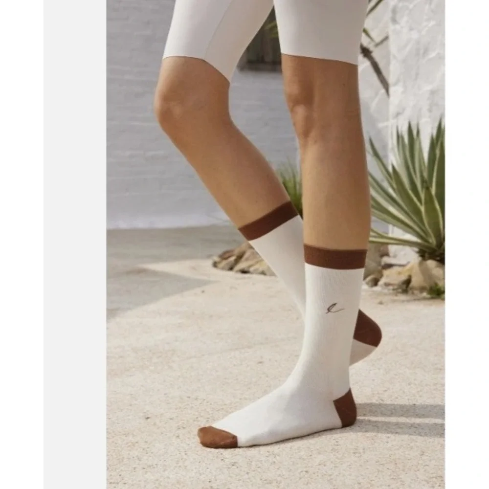 Loomdale Comfort Coffee Socks Ivory White Hiking Running‎ Everyday Wear NEW Seal